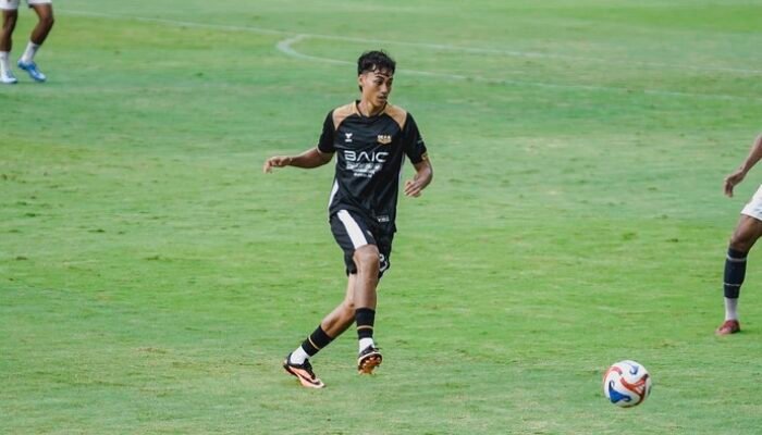 “Rafael Struick ‘Hilang’ di Dewa United: Apakah Ada Konspirasi di Baliknya?”