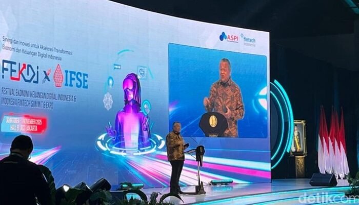 **”Revolusi Keuangan Digital: BI Siap-Laksanakan Era Tanpa Uang Tunai di Indonesia”**
