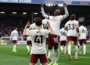 **Klasemen Liga Inggris: Arsenal Terpantar 7 Poin di Puncak, Kemenangan atas Burnley!**