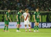 Hasil Super League: Comeback, Persebaya Taklukkan Persis  2-1 – Update 2