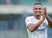 **Akanji Betah di Inter, Kode Minta Dipermanenkan?**