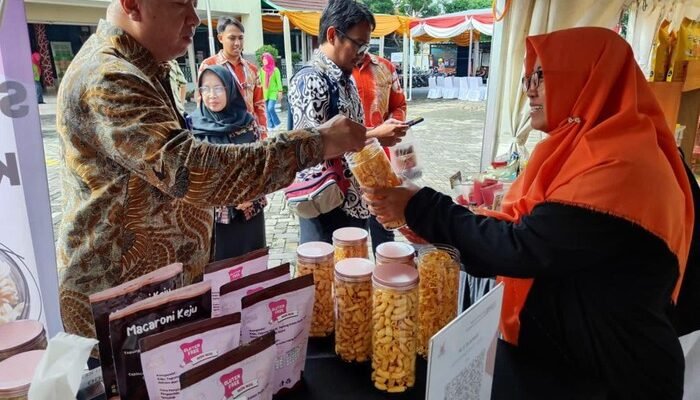 **BRI Dorong UMKM Bakulis, Kue Kering Jadi Mesin Uang Warga**