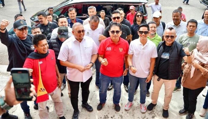 “Andre Rosiade: Pria yang Resmi Daftar sebagai Calon Ketua Asprov PSSI Sumbar, Apa yang Akan Dilakukan?”