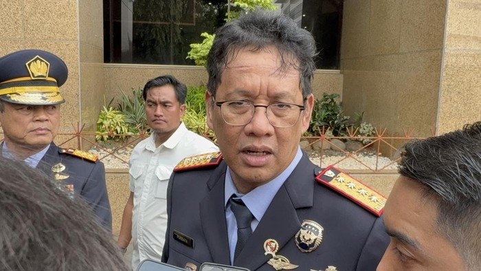 Pakaian Impor Bekas Sitaan: Dari Pemusnahan Mahal ke Daur Ulang, Apa yang Terjadi?