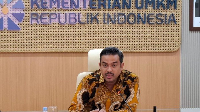 Purbaya Terobos, Daur Ulang Baju Impor Bekas Sitaan, Menteri UMKM Jawab!