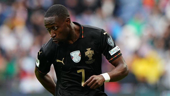 Carlos Forbs: Penerus Triliunan Ronaldo atau Mimpi yang Hancur?