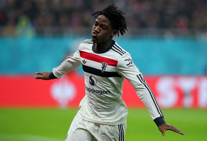 **Kobbie Mainoo: Napoli Jadi Tantangan Berikutnya bagi Pemuda MU**