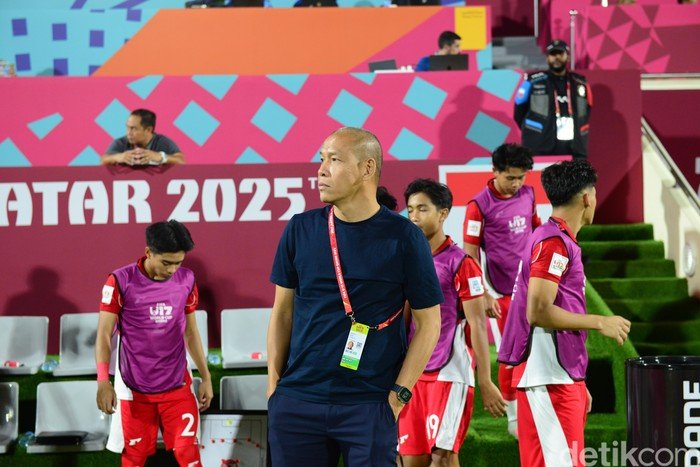 **Dari Pemuda ke Pro, Nova Arianto Resmi Latih Timnas U-20!**