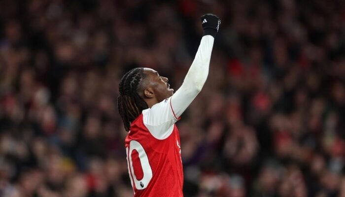 “Minta Hat-trick di Derby London Utara, Doa Eze Dikabulkan Tuhan: Eksibisi Memukau dari Berempechi Eze”