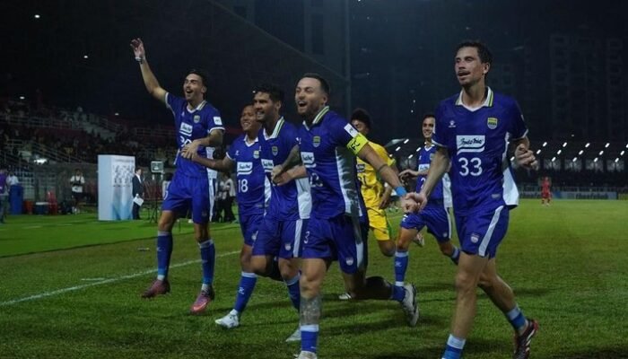 “ACL 2: Persib ke Singapura, Cuma Butuh Hasil Imbang buat Lolos Grup” – Apakah Peluang Terakhir untuk Melesat di Level Internasional?