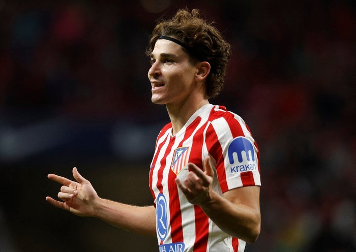 Barcelona Incar Julian Alvarez, Kondisi Transfer Belum Jelas?