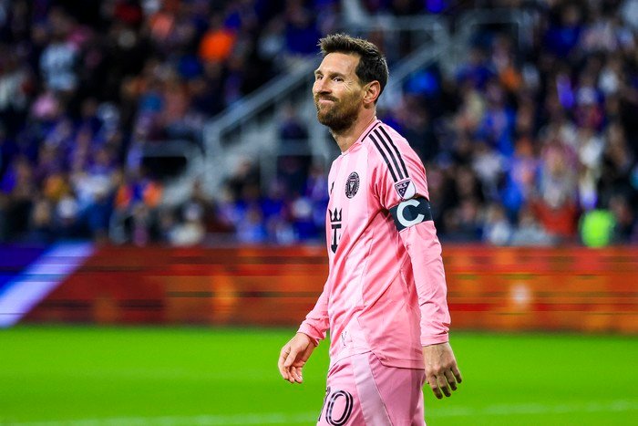 Dengan Tegas, Messi Nihilkan Rumor Kembalinya ke Barcelona!