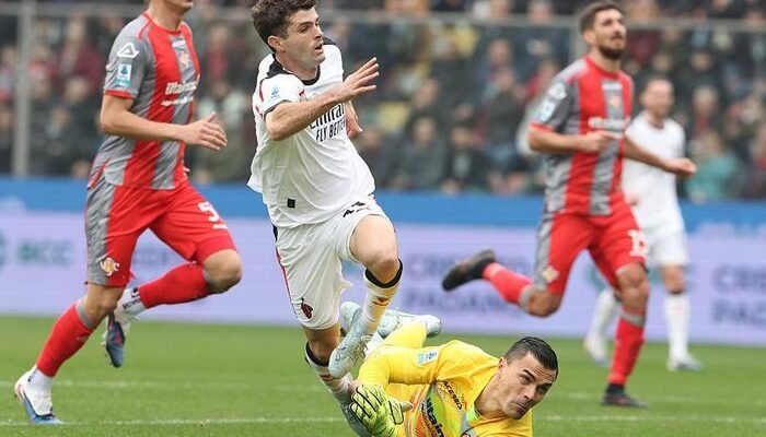 [Dua Gol Gila Rossoneri, Milan Menyapu Bersih Cremonese!](Cremonese Vs AC Milan: Dua Gol Telat Rossoneri Benamkan Audero Cs)