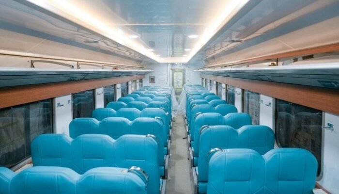 [“Kereta Ekonomi Kerakyatan” Resmi Beroperasi, Peluang Bisnis Baru Muncul]