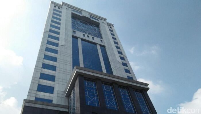 **Fitch Pangkas Outlook RI ke Negatif, Kemenkeu Buka Suara Soal Kebijakan Ekonomi**