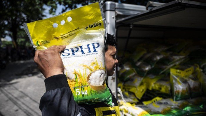 828 Ribu Ton Beras SPHP Siap Meredam Krisis Pasokan, Maret-Desember