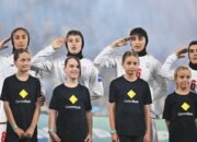 Sempat Diam, Timnas Putr Iran Kini Nyanyi Lagu Kebangsaan dan Hormat – Update 2