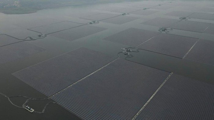 Rencana Pemerintah Bangun PLTS Besar-besaran: Peluang Bisnis Energi Terbarukan yang Menjanjikan