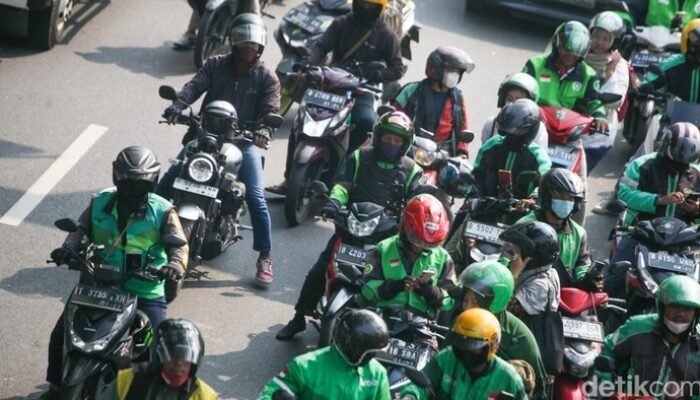 Lengkap! Segini ‘THR’ Driver Gojek, Grab, dan Maxim: Investasi cerdas untuk loyalitas mitra?