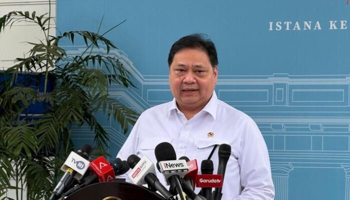 Prabowo Soroti Peran Rockefeller dan World Bank dalam MBG, Ungkap Manfaat bagi Bisnis Lokal.