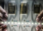 Emas Antam Terjun Bebas Rp 25.000, Ini Makna untuk Investor!
