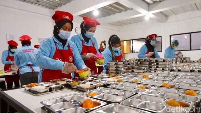 BGN Ungkap Modus Kelola Banyak Dapur MBG Lewat 'Ternak' Yayasan - Update 1