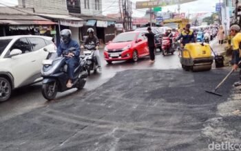 Pemerintah ‘Tambal’ 85.466 Lubang Jalan, Benarkah Solusi Jangka Panjang?