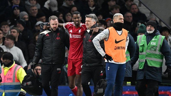 Absen Isak, Liverpool Terancam Gagal di Liga Champions: Slot Akui Krisis Performa