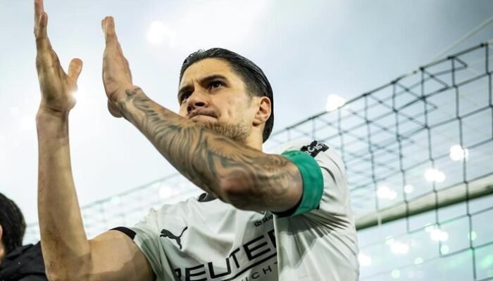 “Moenchengladbach Menang, Kevin Diks Pecahkan Rekor Bundesliga!”