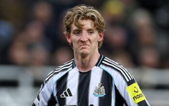 Anthony Gordon Sindir Balik Pundit-pundit Penuh ‘Omong Kosong’ dalam Kemenangan Newcastle atas Chelsea