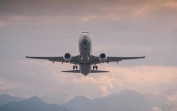 Krisis Global Menyebabkan Maskapai Terkenal Batalkan Penerbangan ke Timur Tengah, Ini Daftarnya