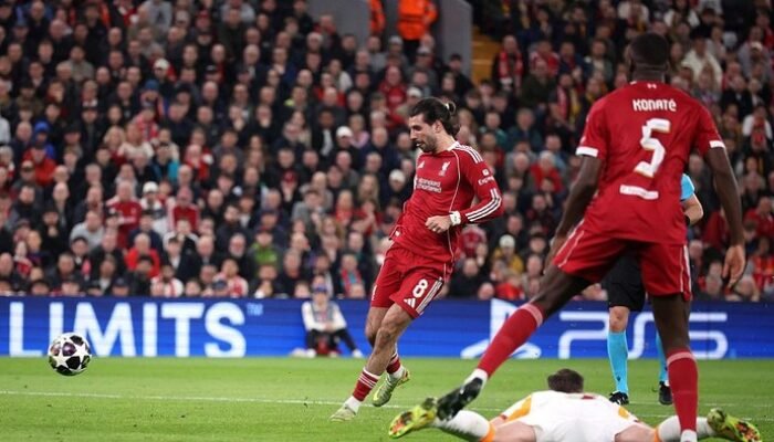“Penalti Salah Gagal, Liverpool Terpaksa Ungguli Galasataray 1-0 di Menit Akhir”