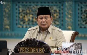 **”Potong Pengeluaran Akal-akalan: Prabowo Ungkap Rp 308 Triliun yang Dihemat, Apakah Ini Solusi untuk Krisis Ekonomi?”**