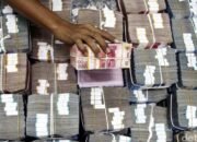 **Jaga Batas 3% di Tengah Badai Ekonomi: Strategi untuk Menjaga Stabilitas Keuangan**